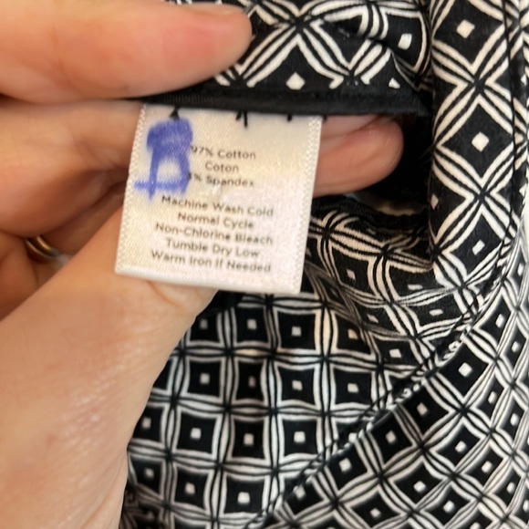 Talbots geometric print Heritage pants in black and white size 14 - Picture 10 of 10